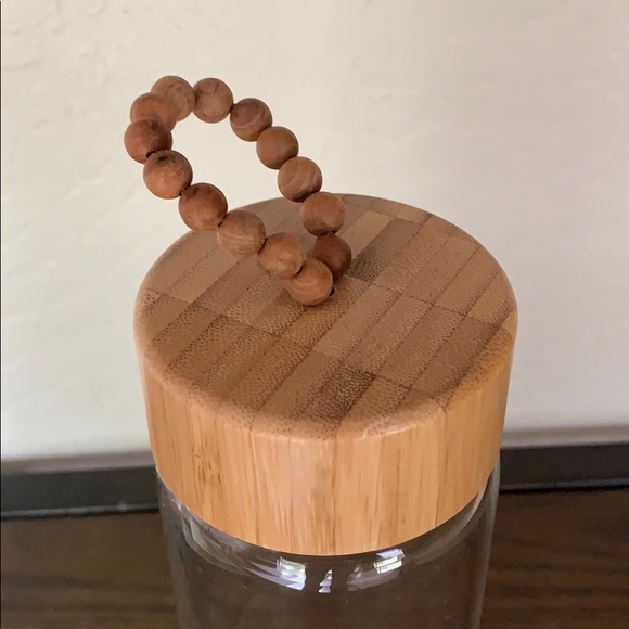 Rae Dunn Water Bottle - Picture 3 of 3